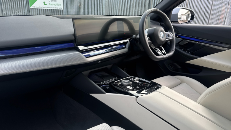 BMW 5 Series 520i M Sport 5dr Auto [Comfort Plus] Petrol Estate